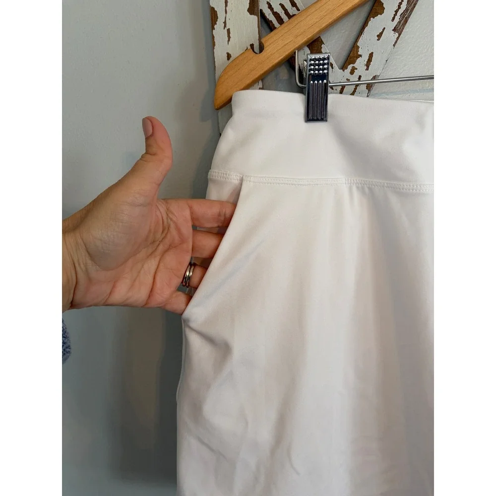 Tommy Bahama Golf Women's White Skirt/Skort Size XL Golf Tennis Pickleball